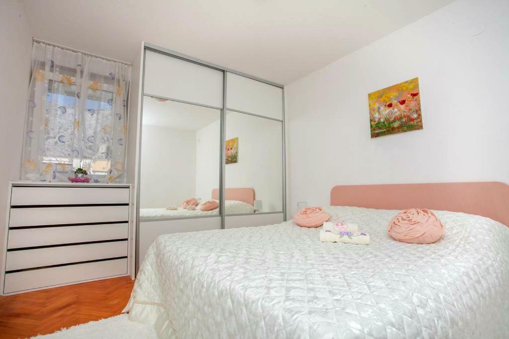 Newly Renovated Apartment "Marin" In The Center! Omiš Εξωτερικό φωτογραφία